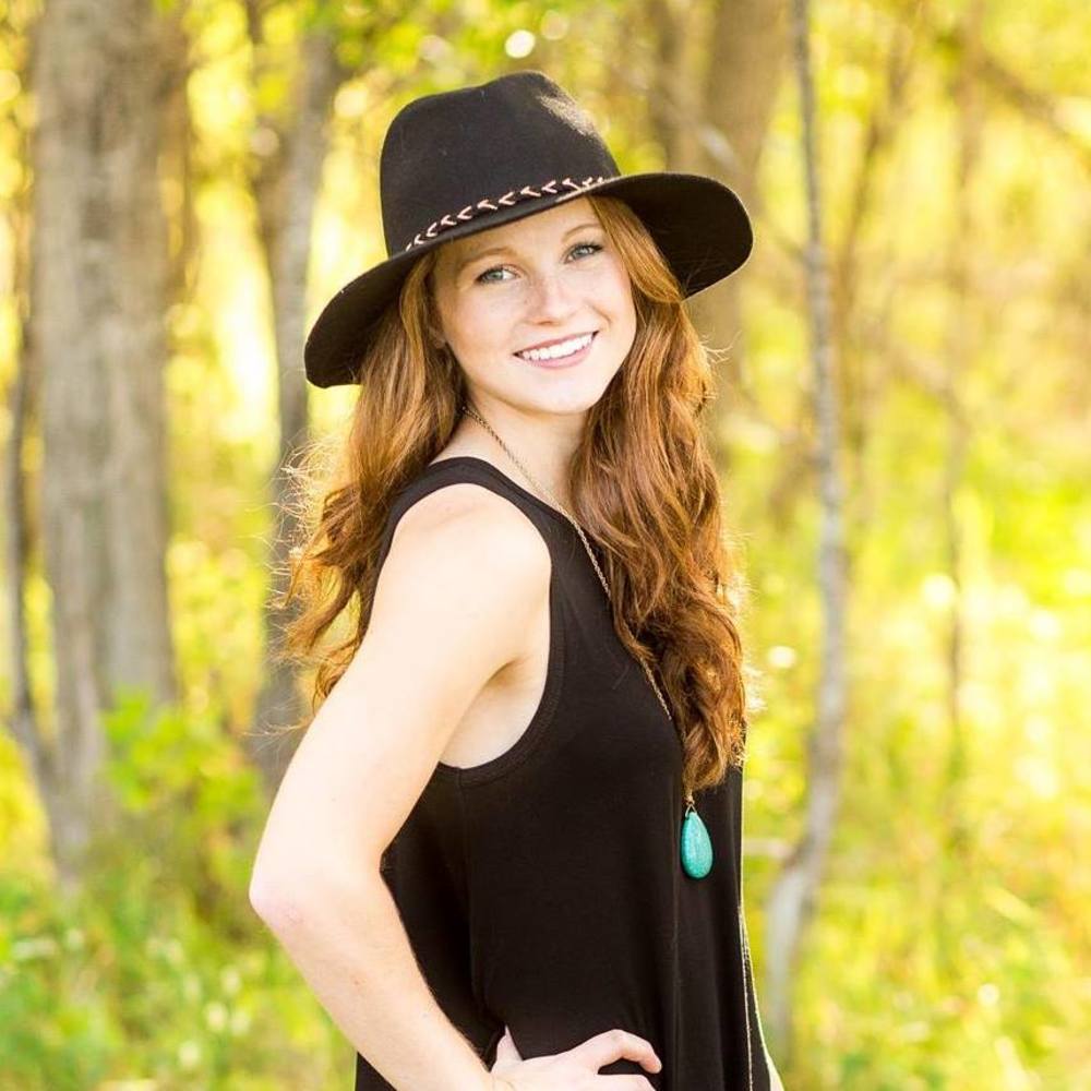 Meet your Posher, Madeline